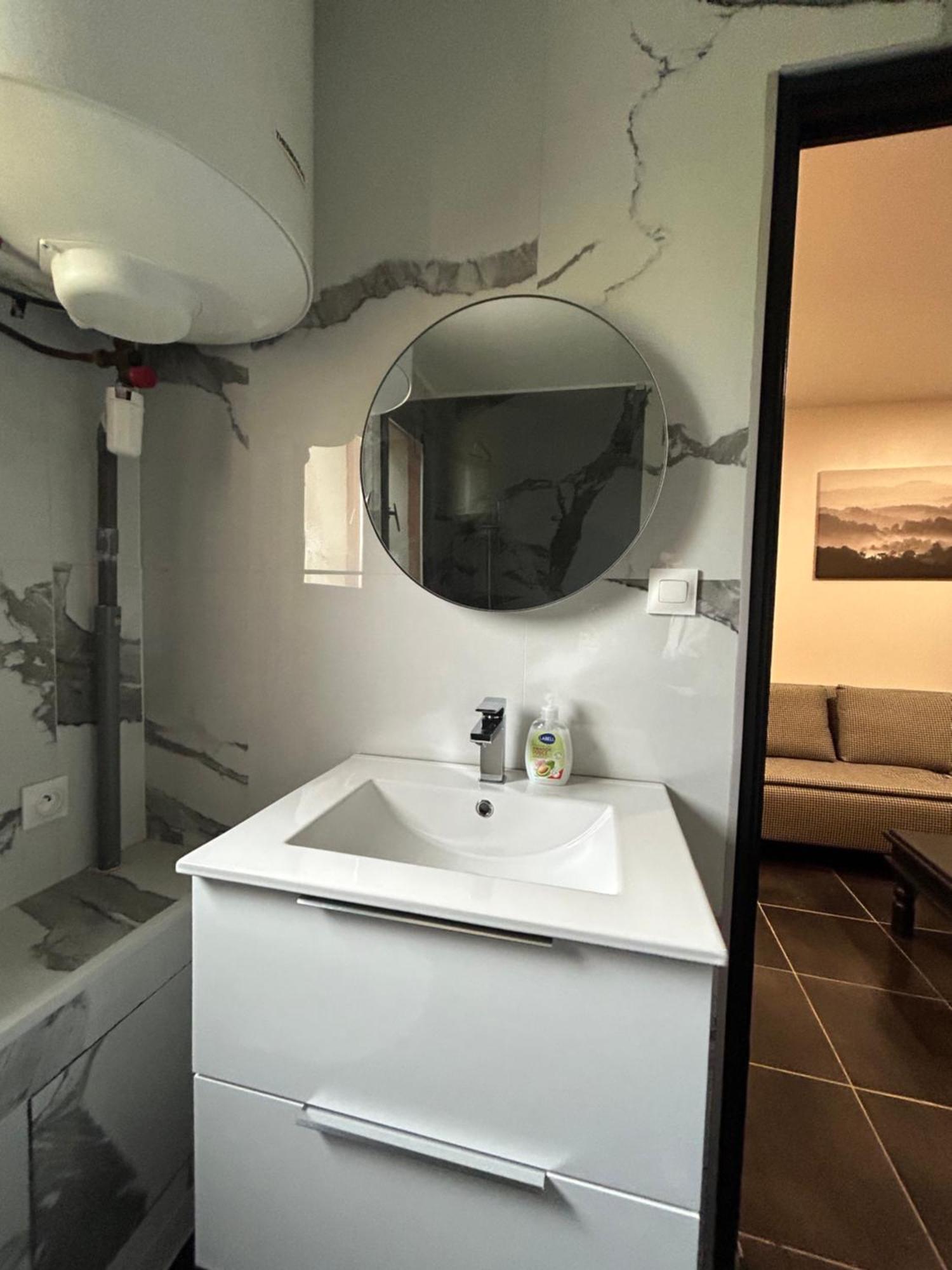 Illusion Apartment Mantes-la-Jolie
