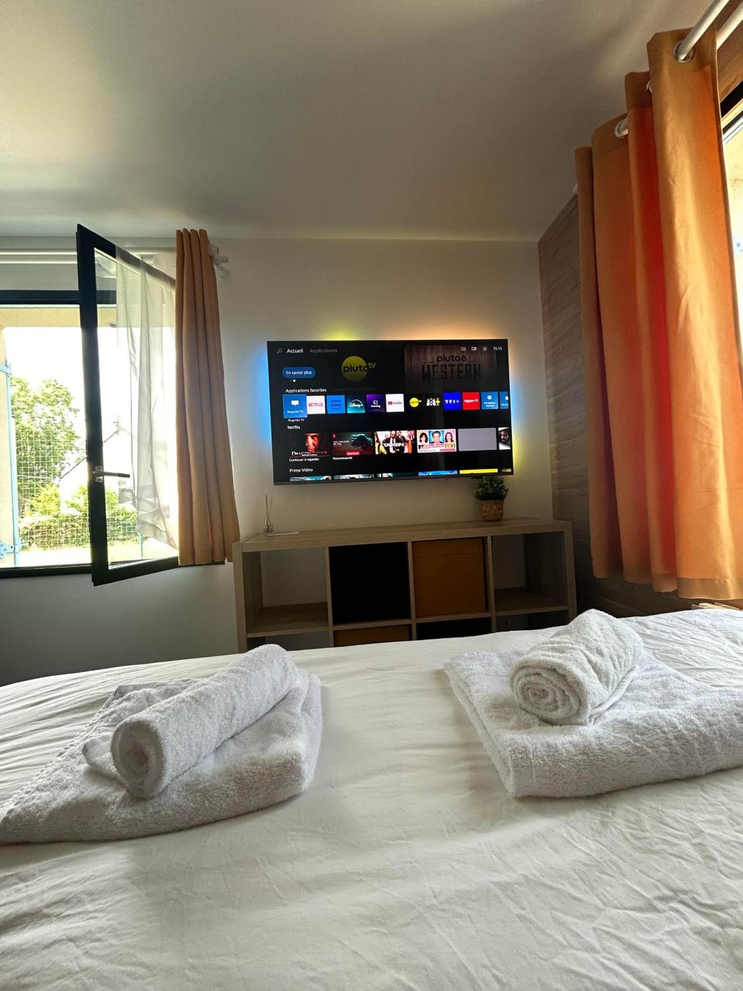 Illusion Apartment